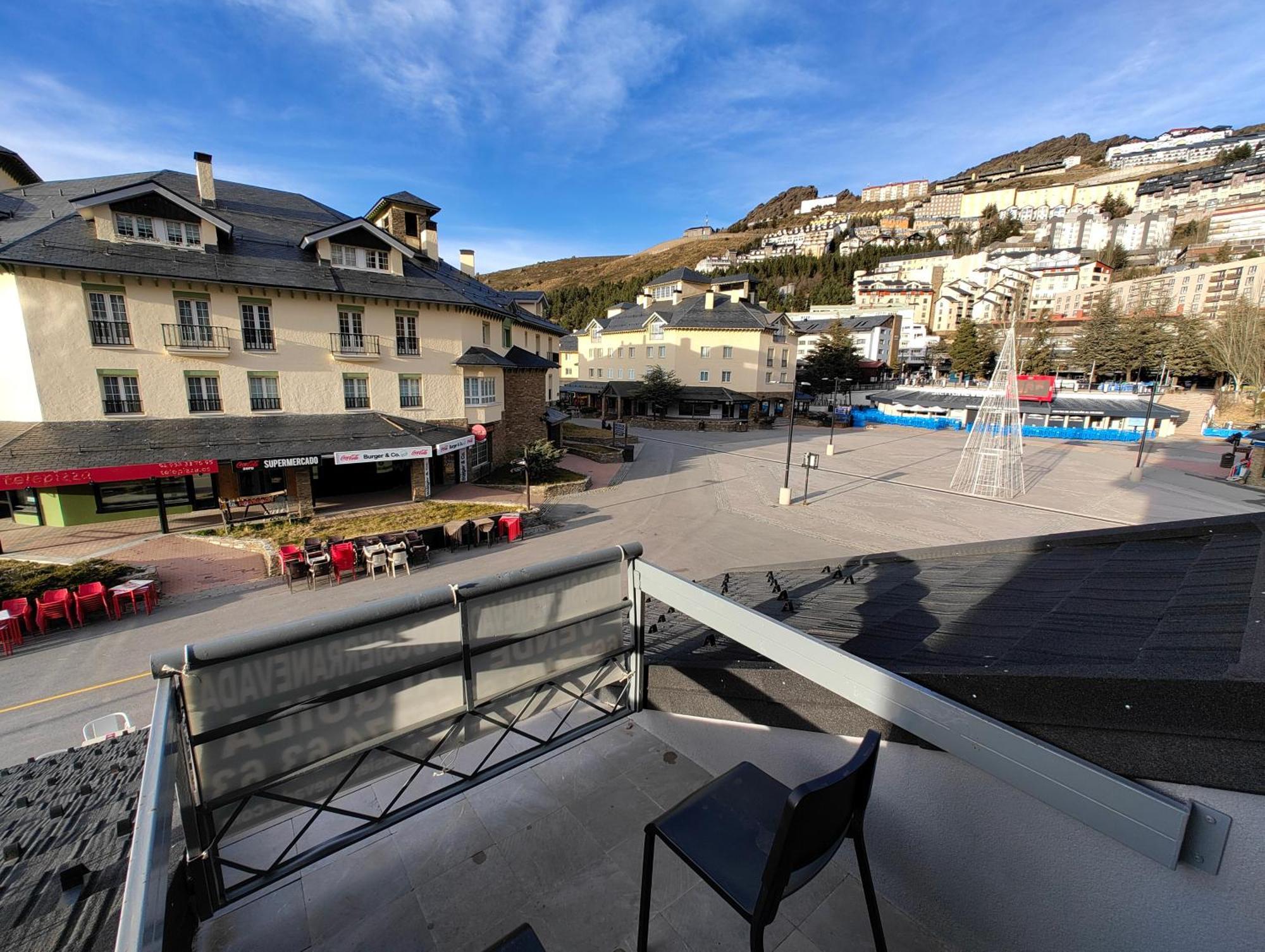 Ski & Snow Apartmentos By Todosierranevada - Plaza Principal Junto A Los Telecabinas 塞拉内华达 外观 照片